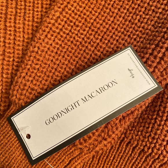 Sweater - Picture 2 of 3